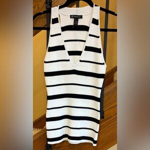 inc international concepts Sweater Tank Racerback Black &white SZ. Lg NWOT